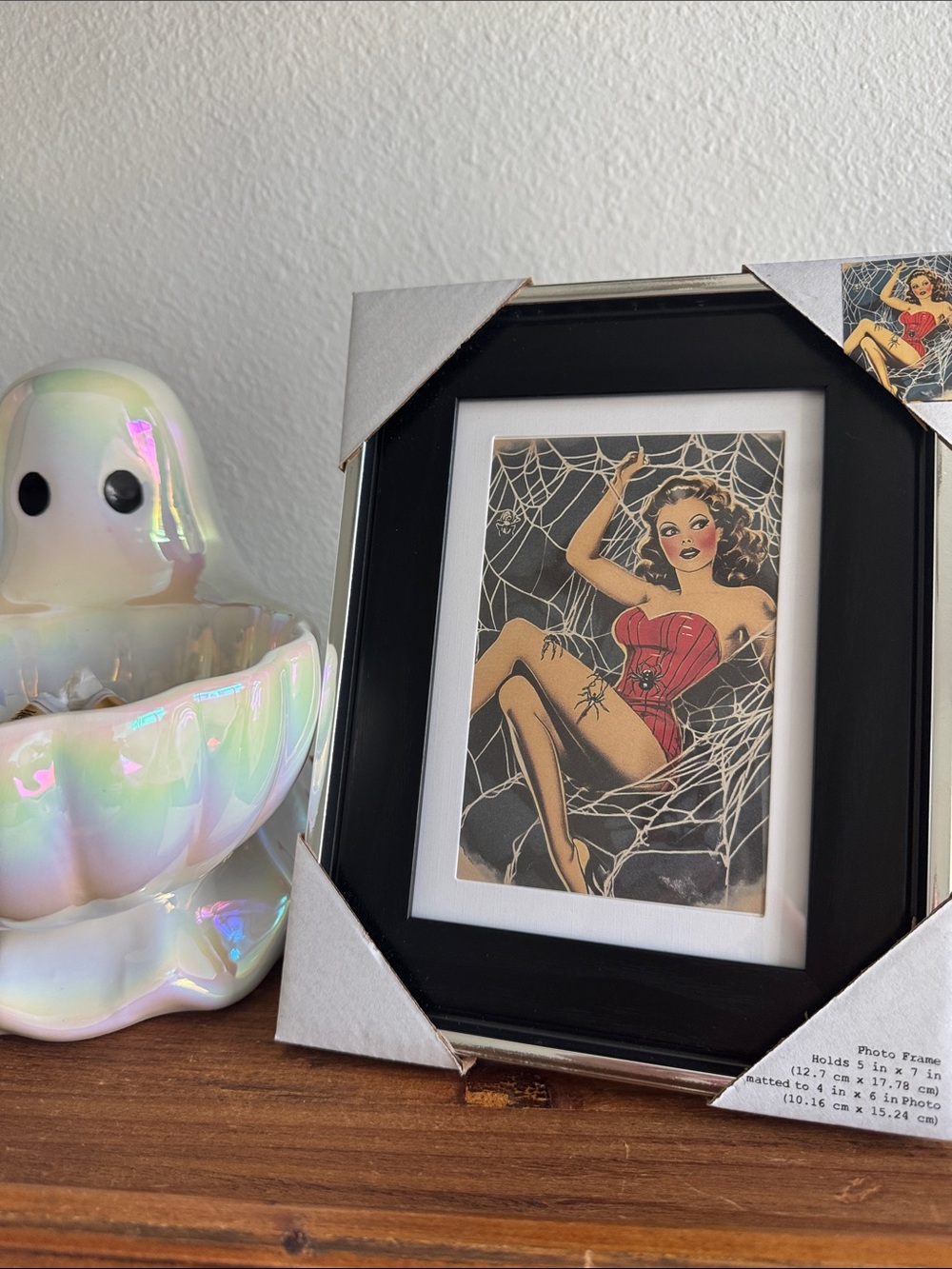 Framed Spider 🕷️ Pin-Up Art Print in Black Frame - Home Art